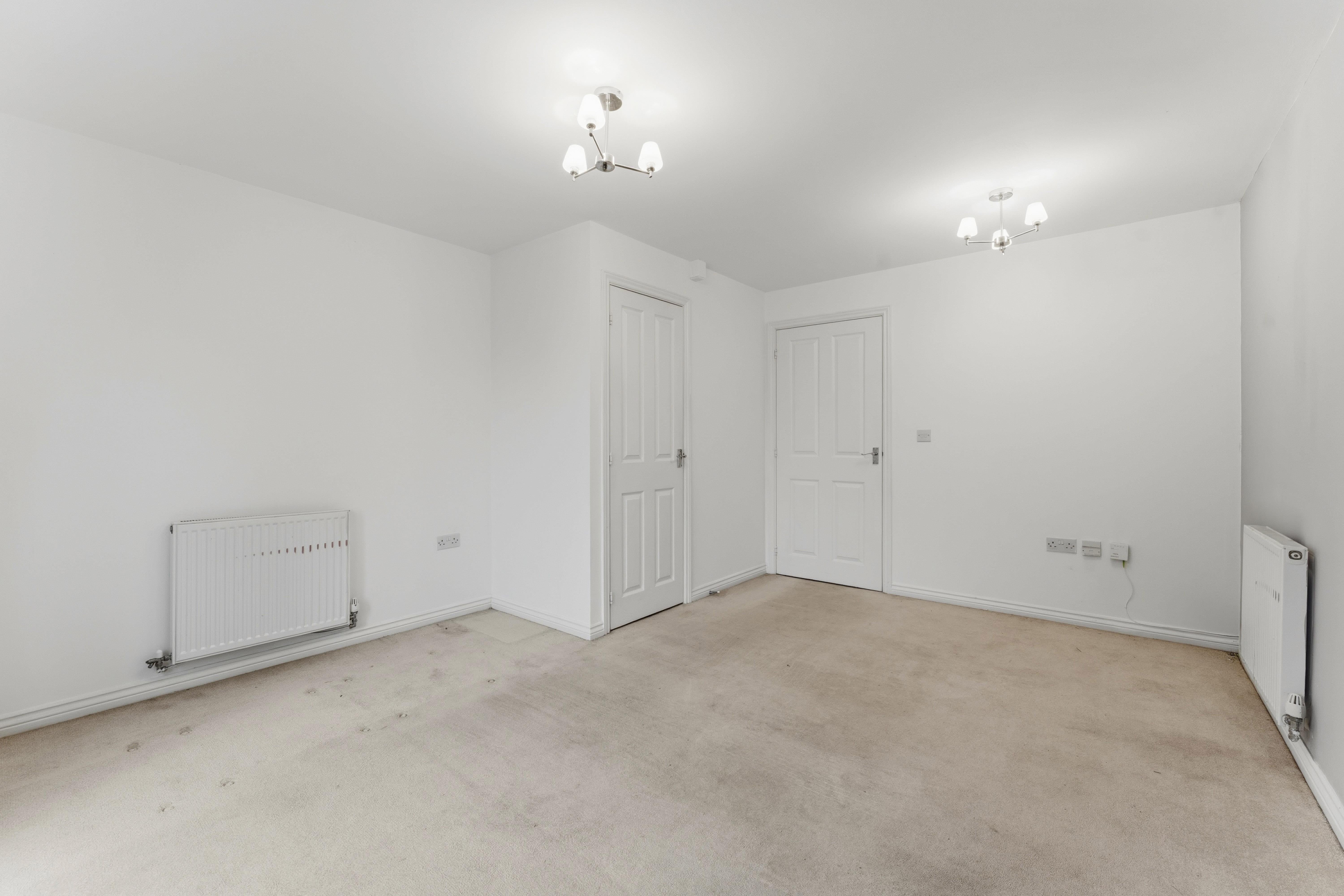 House Long Breech in Mawsley