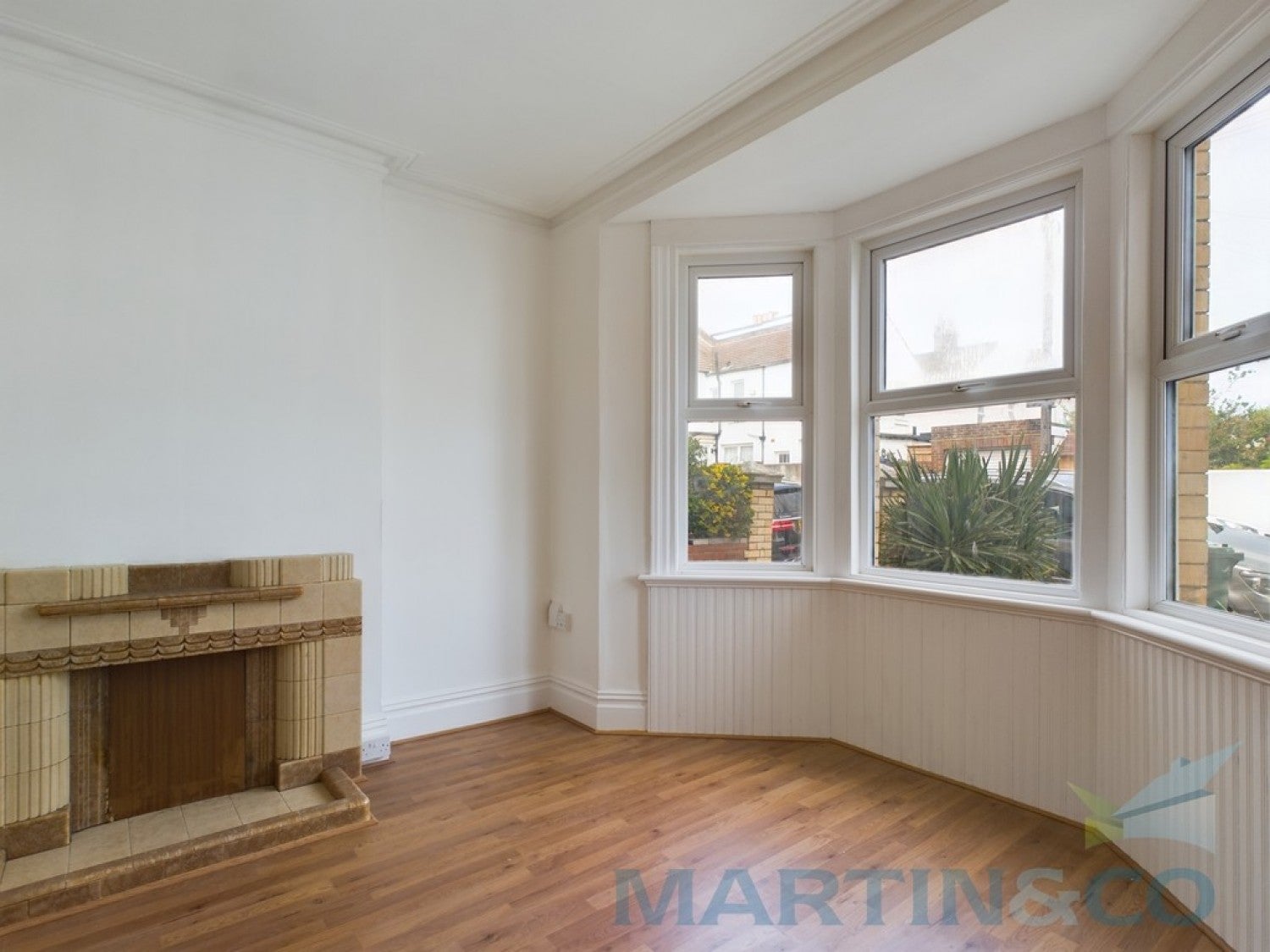 Flat Leighton Road in Portslade by Sea
