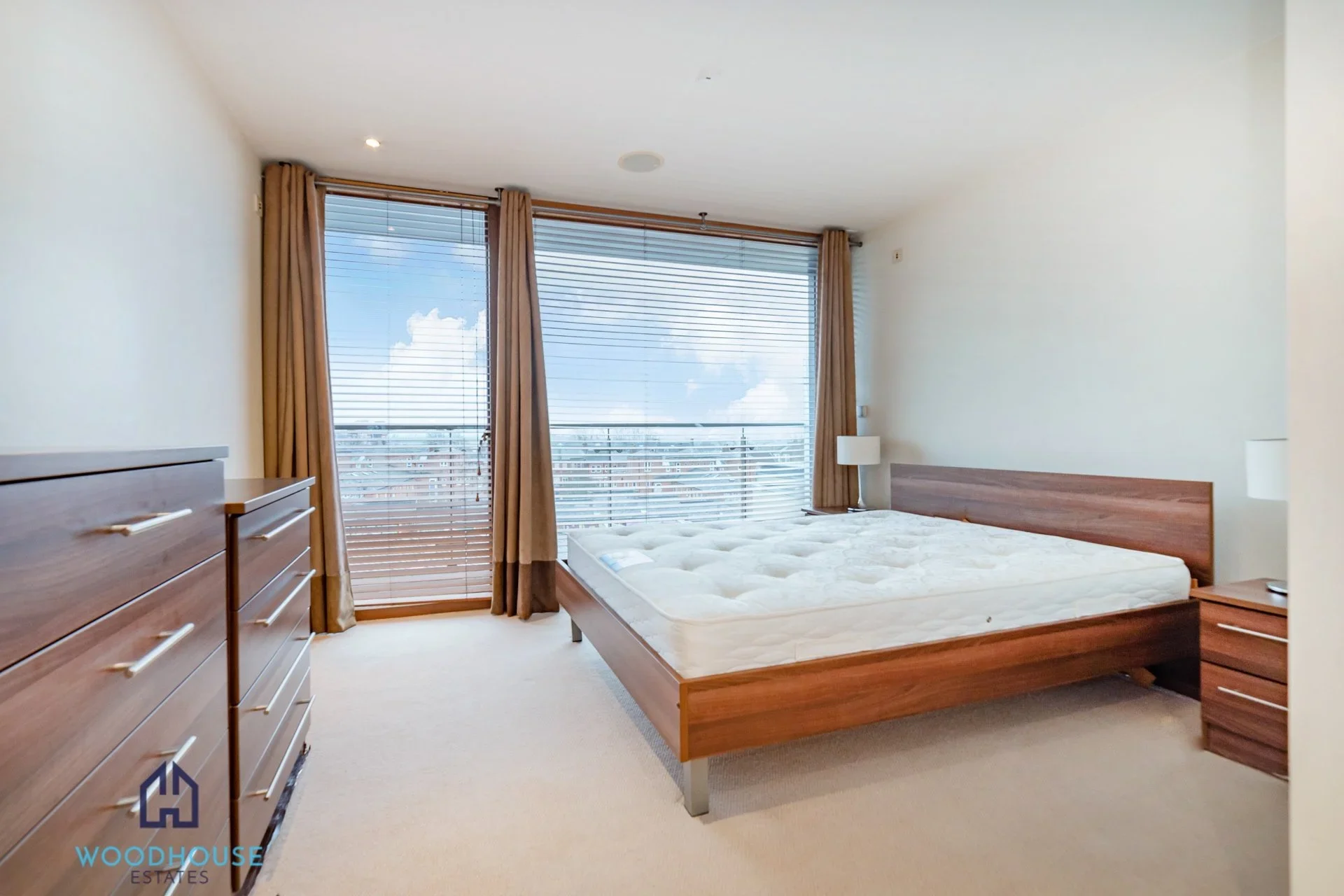 Flat Lymington Road in Greater London