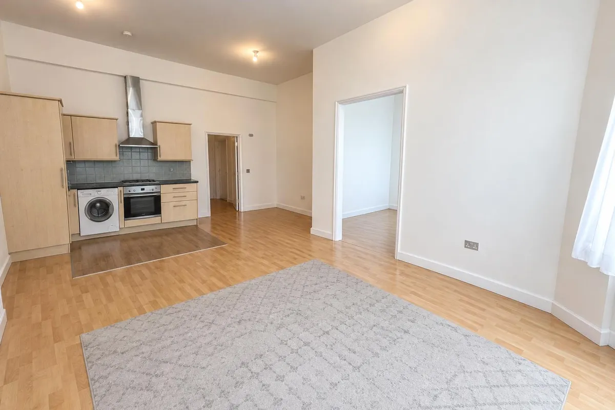 Flat Eversfield Place in St Leonards