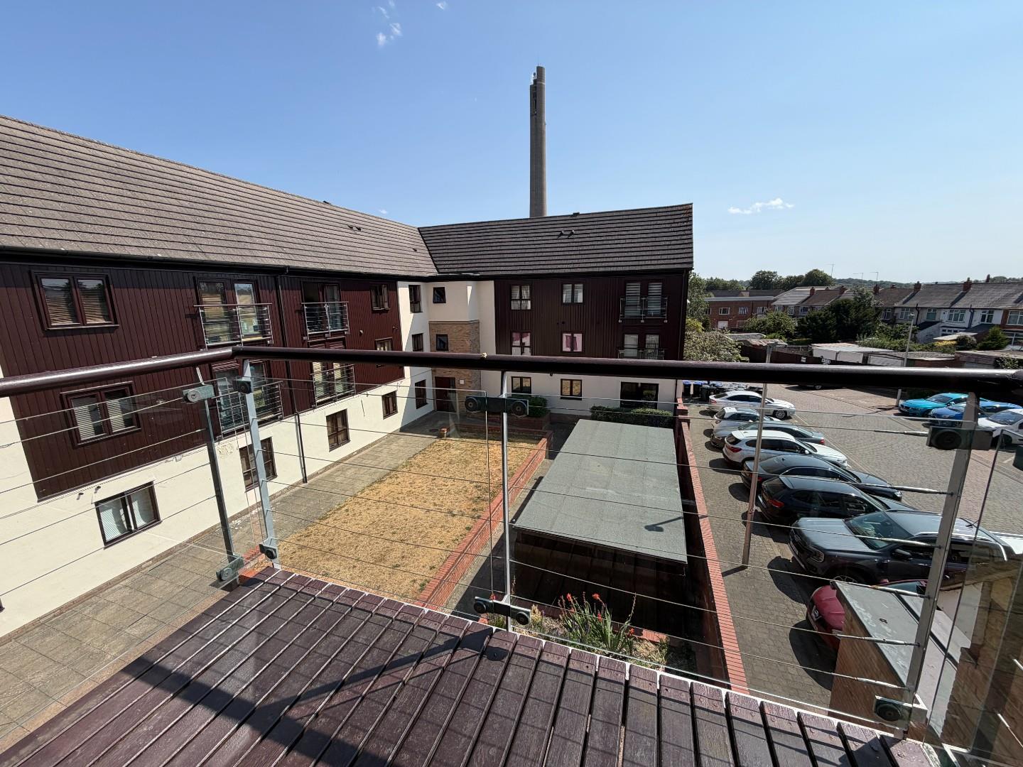 Flat Weedon Road in Northampton