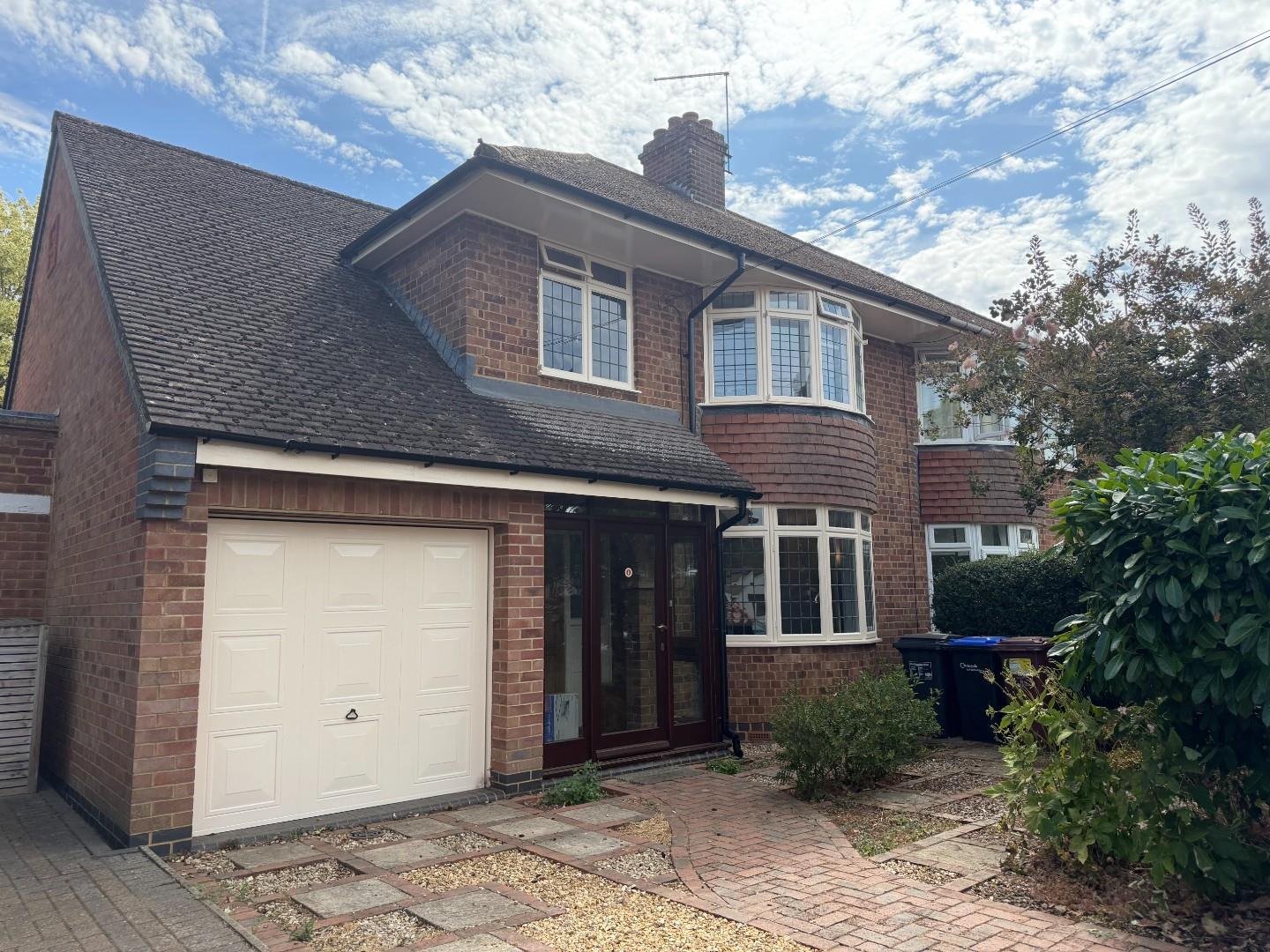 Flat Weedon Road in Northampton