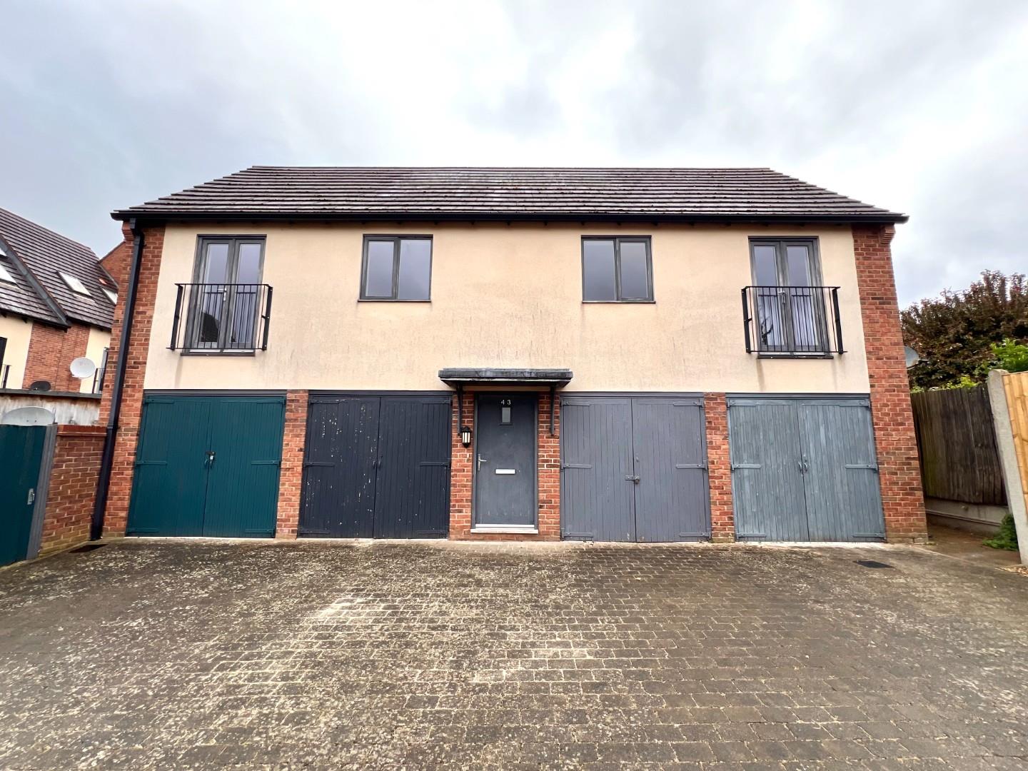 Flat Weedon Road in Northampton