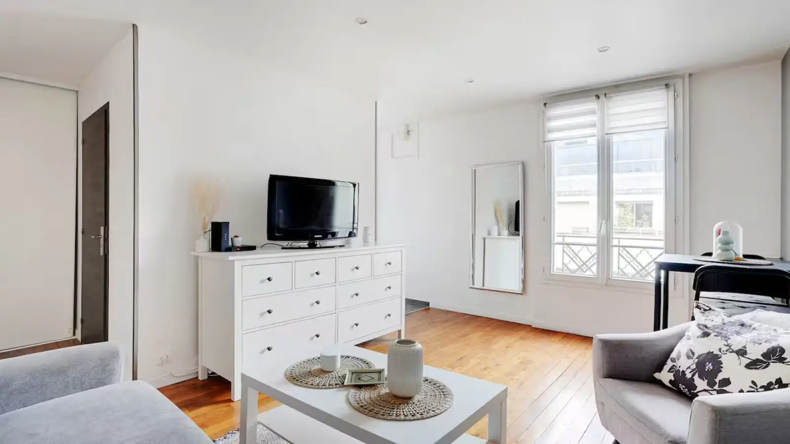 Flat Rue Édouard Vaillant in Levallois-Perret