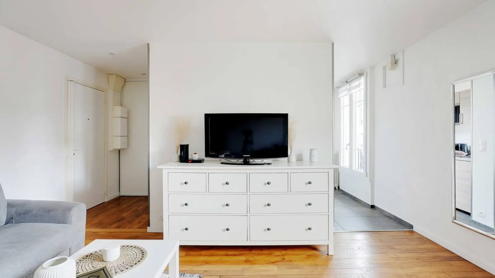 Flat Rue Édouard Vaillant in Levallois-Perret