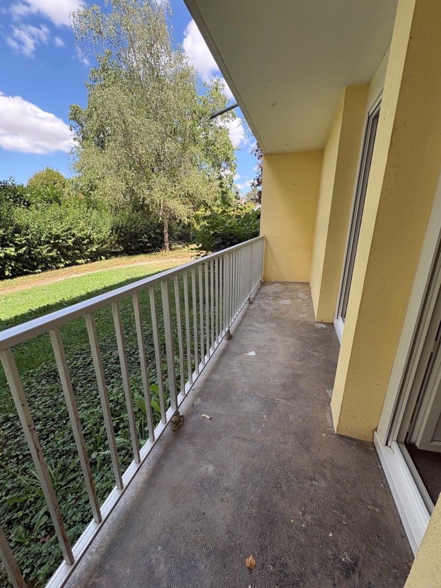 Flat Rue des Murgers in Mirebeau-sur-Bèze
