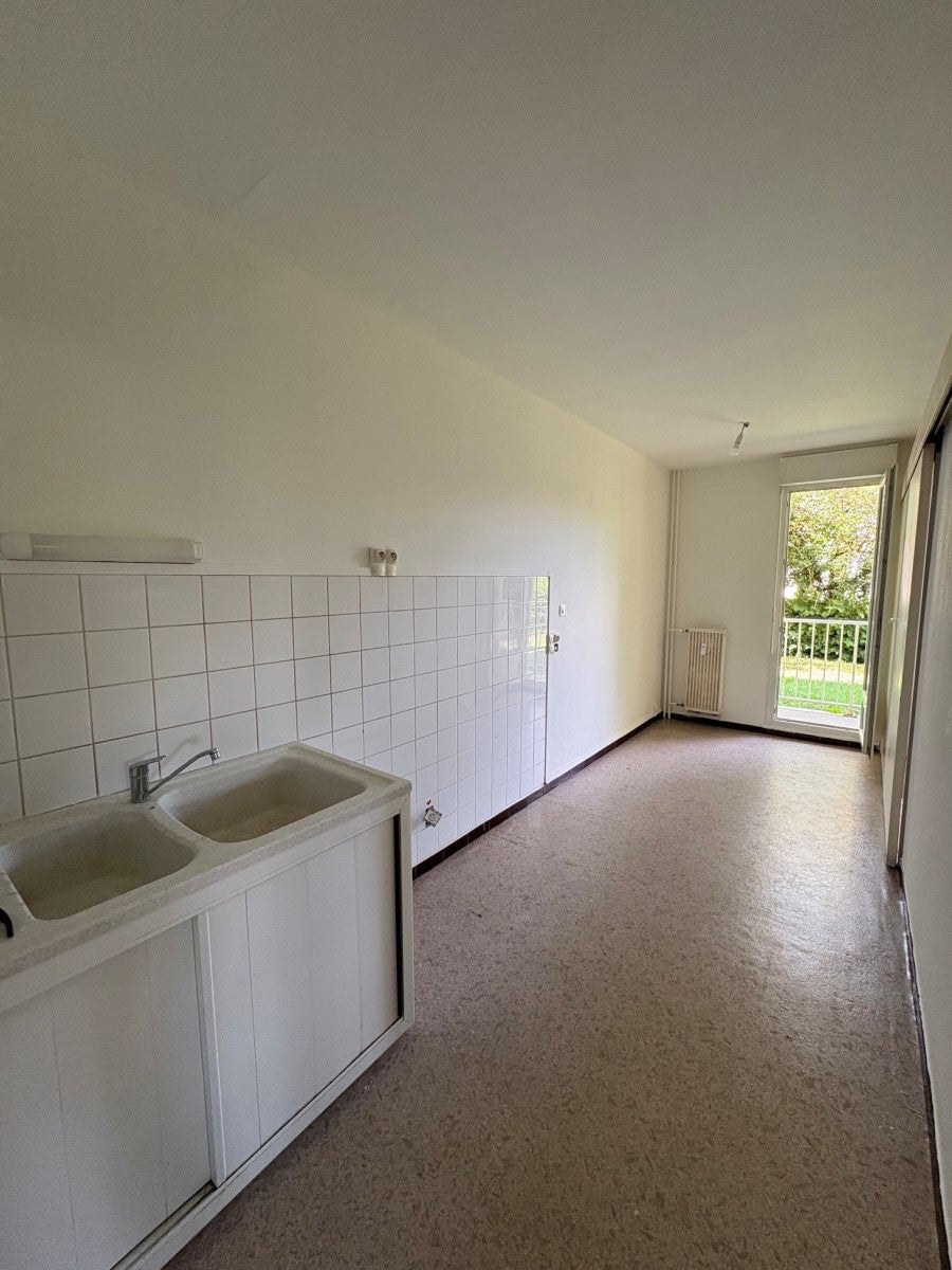 Flat Rue des Murgers in Mirebeau-sur-Bèze