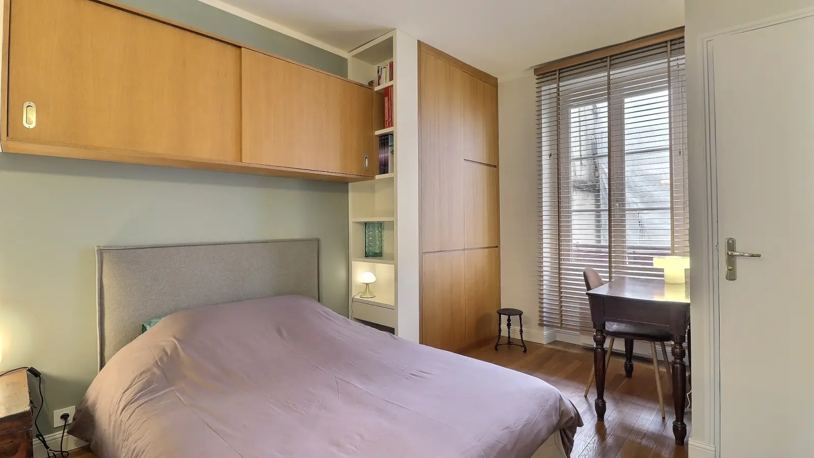 Flat Rue de la Roquette in Paris