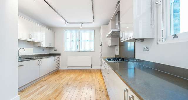 Flat Marylebone High Street in City of Westminster