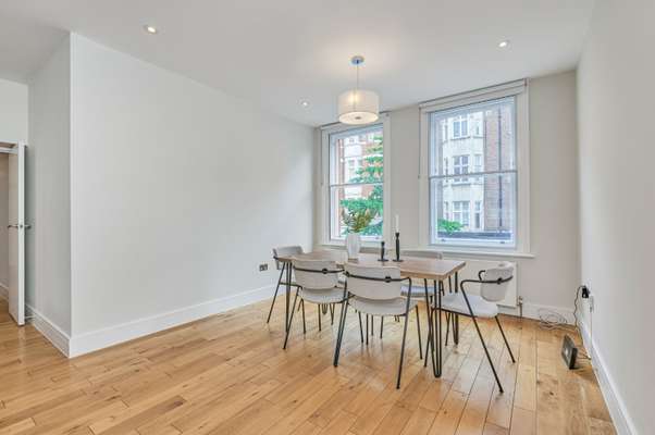 Flat Marylebone High Street in City of Westminster