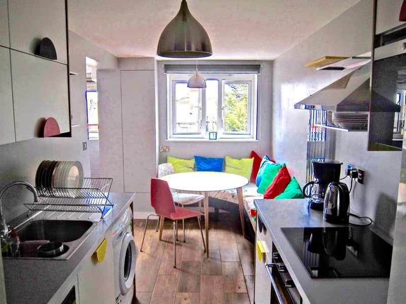 Room Lordship Lane in Greater London