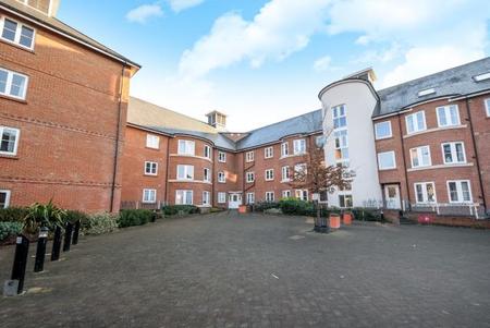 Flat Quakers Court in Vale of White Horse