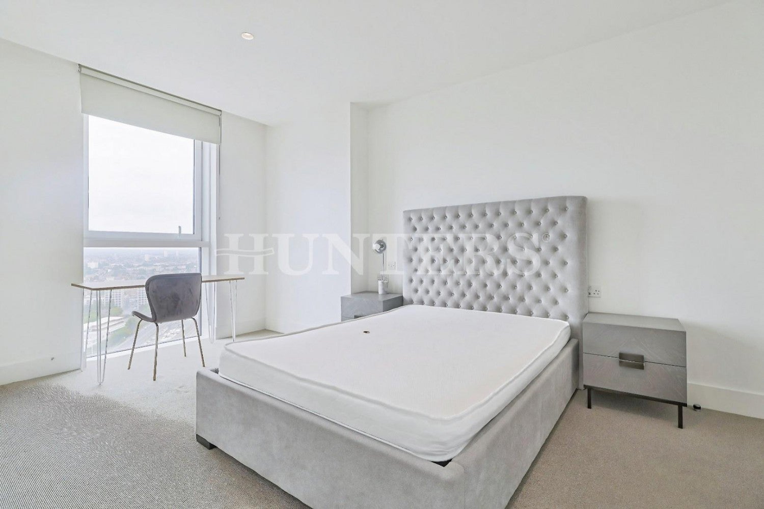 Flat Daneland Walk in Greater London
