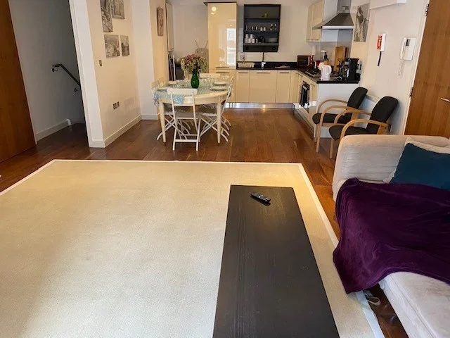 Flat Denham Street in Greater London