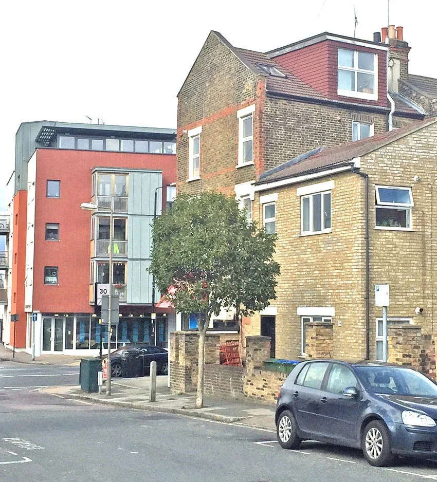 Flat Denham Street in Greater London