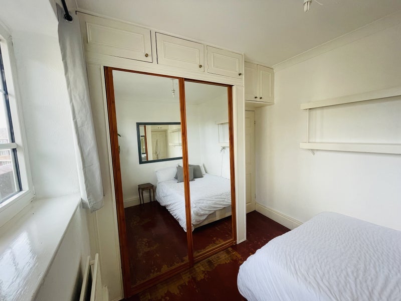 Room Welland Street in Greater London