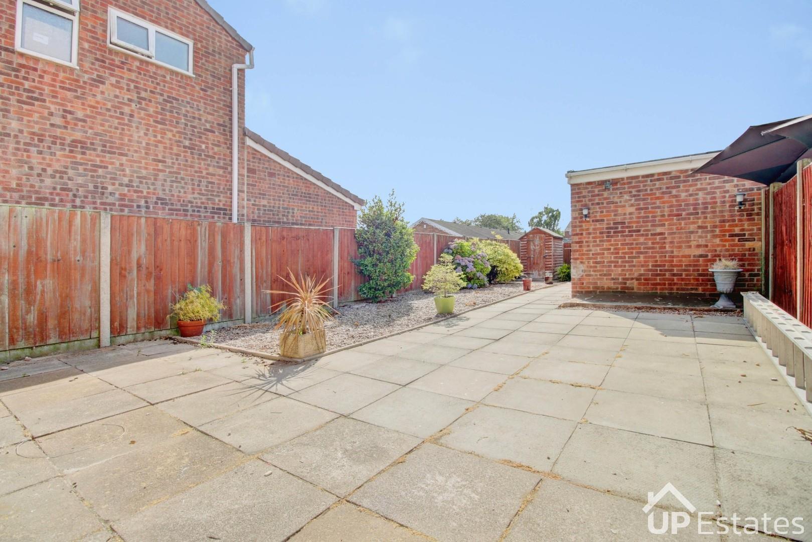 House Abbotsbury Close in Coventry