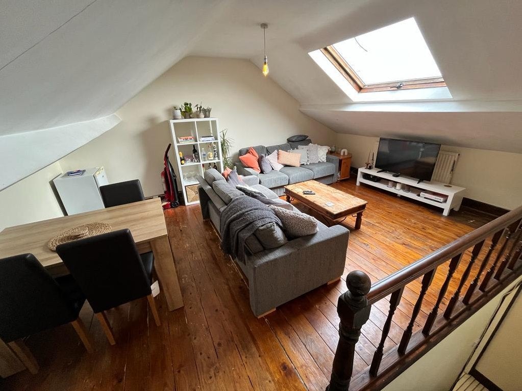 House Prideaux Road in Greater London