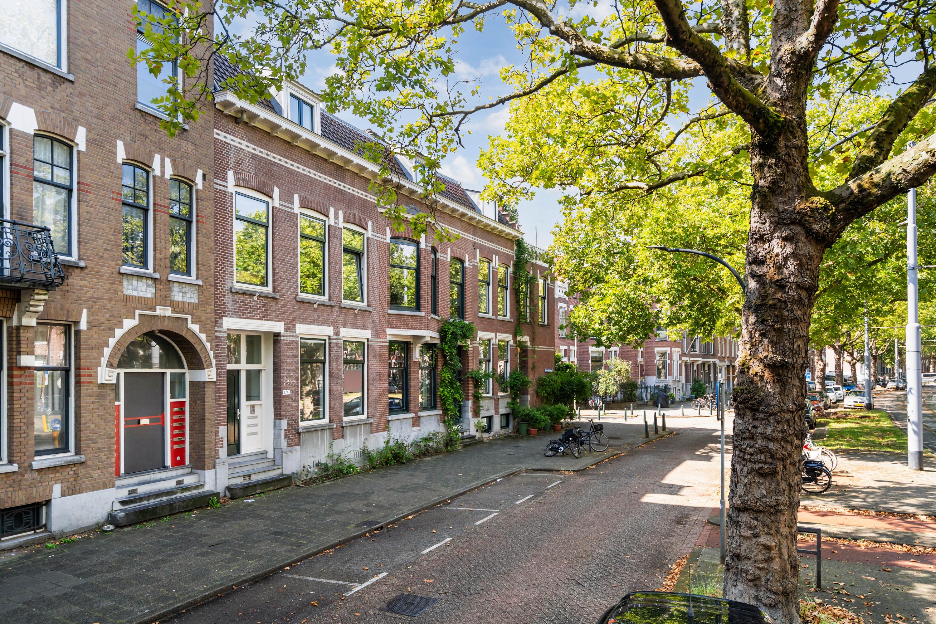 Appartement Mathenesserlaan 374 C in Rotterdam