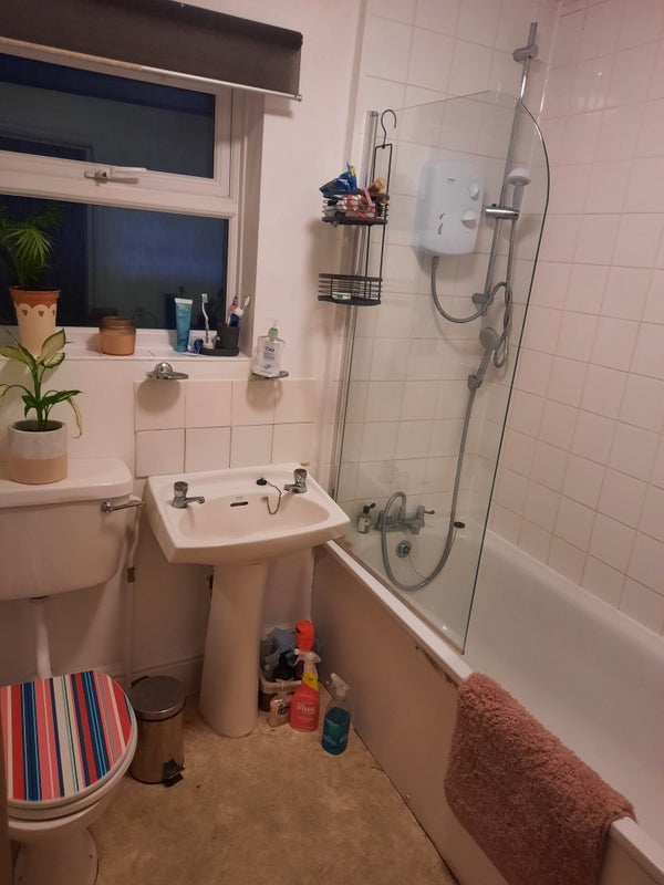 Room Freemantle Street in Greater London