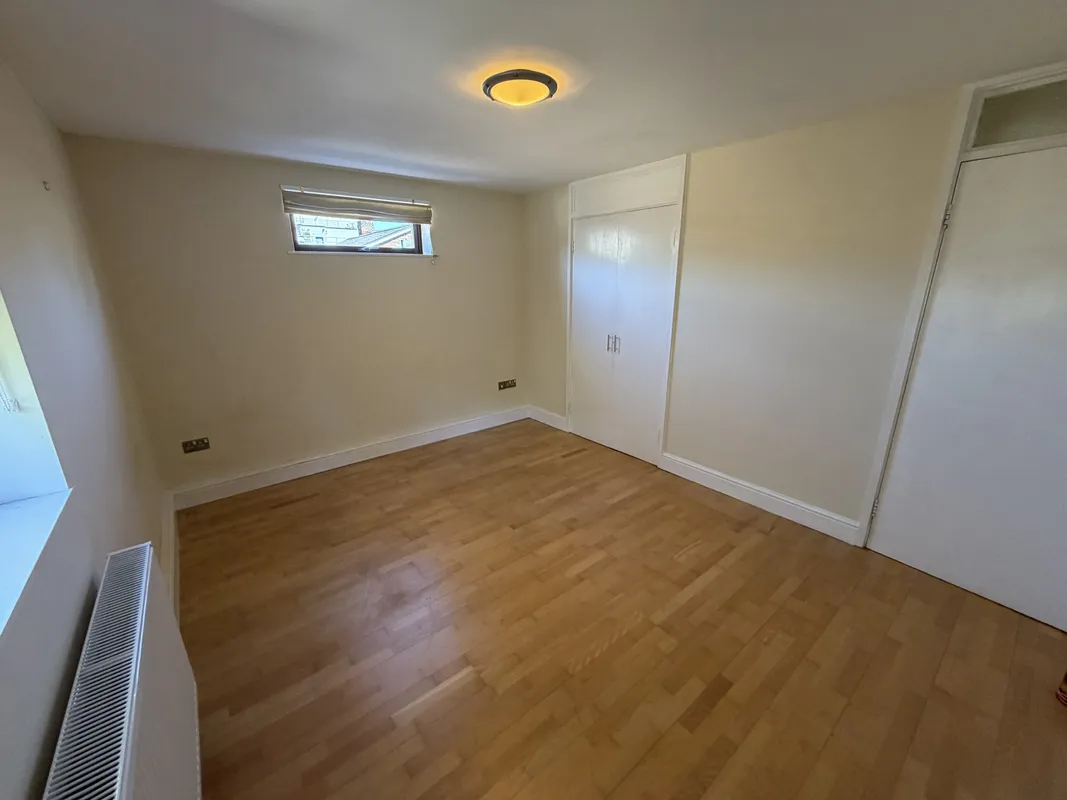 Flat Cavendish Road in Greater London