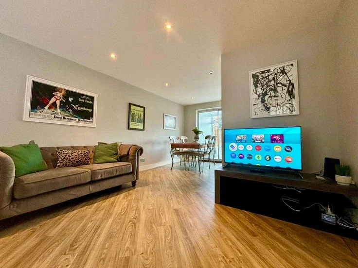 House Cranhill Close in Metropolitan Borough of Solihull
