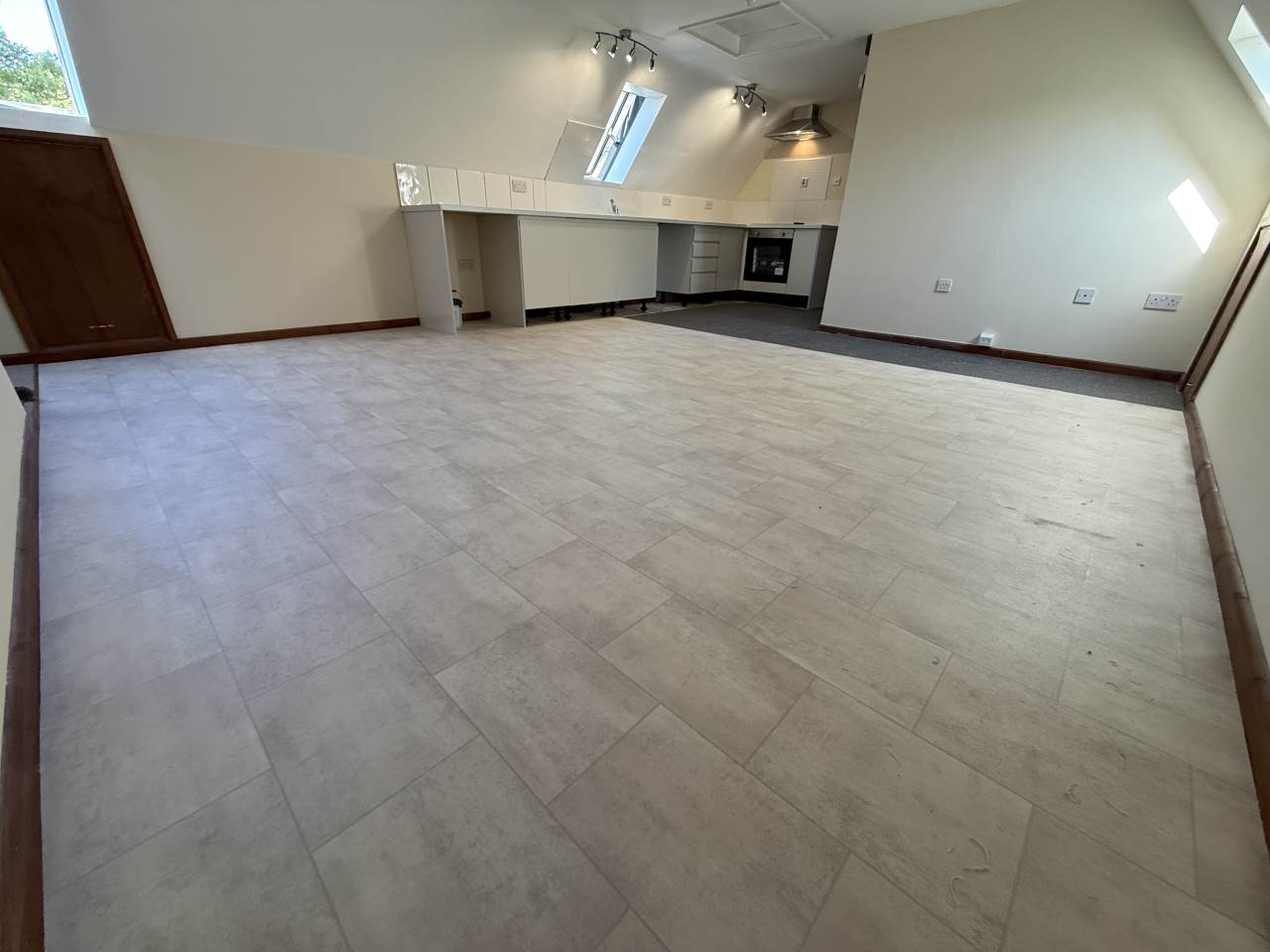 Flat Clifford Drive in Paulton