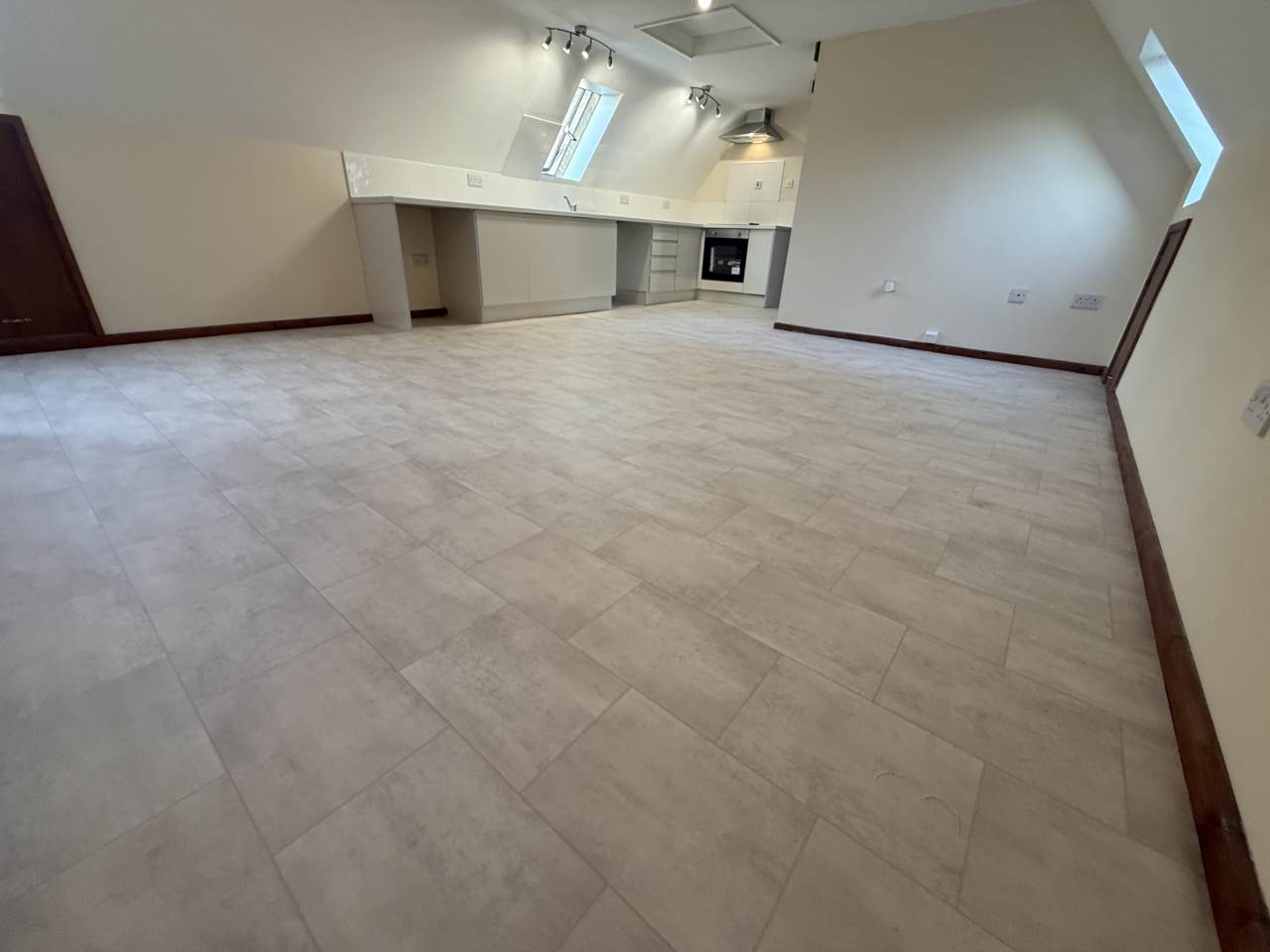 Flat Clifford Drive in Paulton