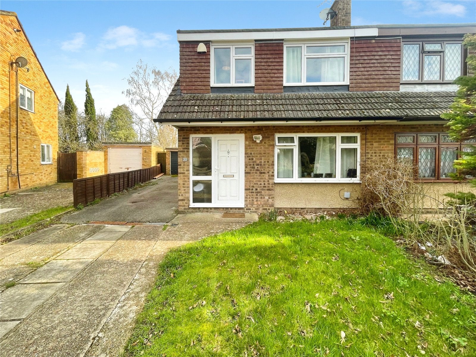 Flat Moore Grove Crescent in Borough of Runnymede