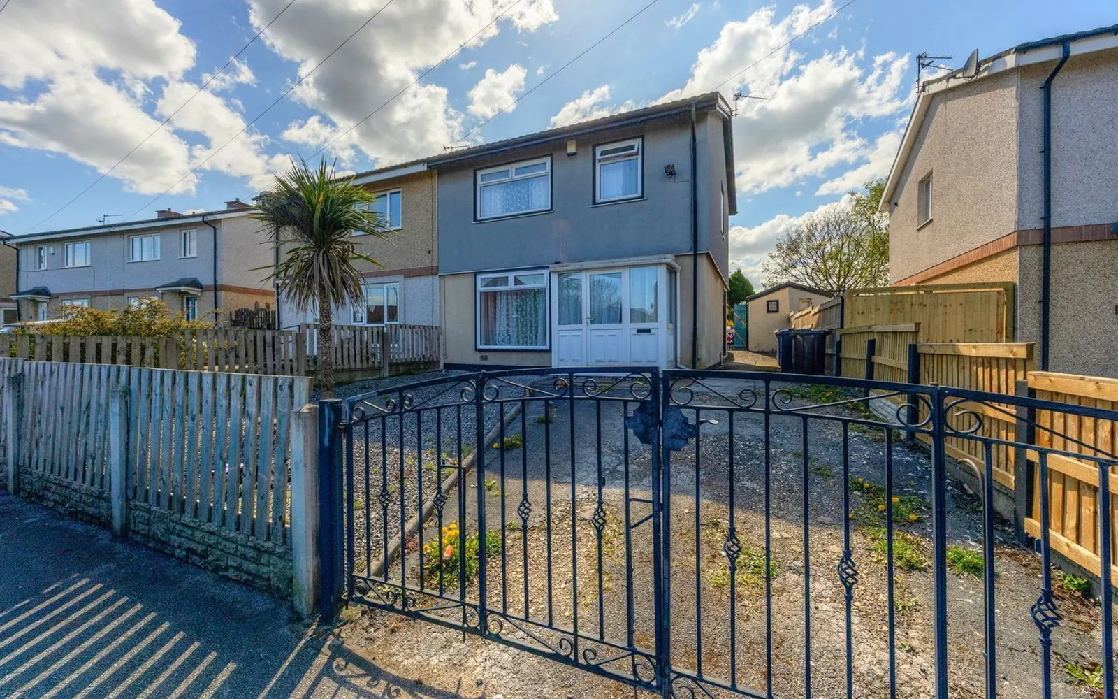 House Rutland Place in Wombwell