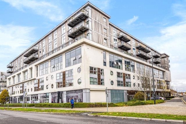 Flat Beckhampton Street in Swindon