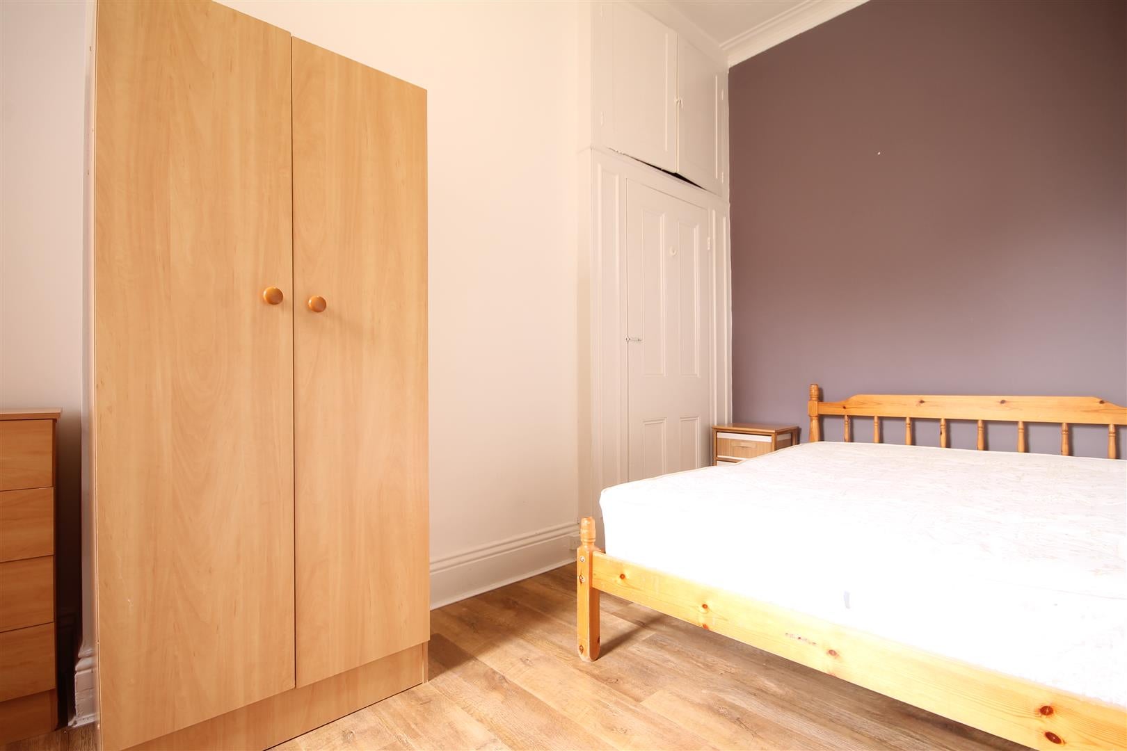 Flat Grosvenor Place in Newcastle upon Tyne
