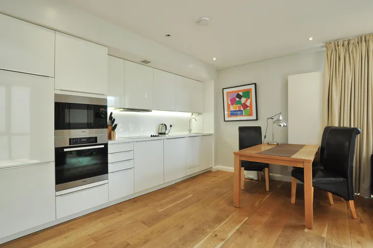 Flat Whetstone Park in Greater London