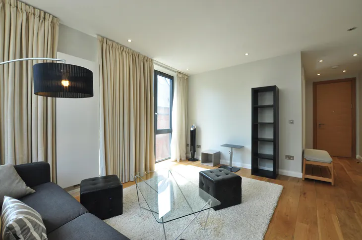 Flat Whetstone Park in Greater London