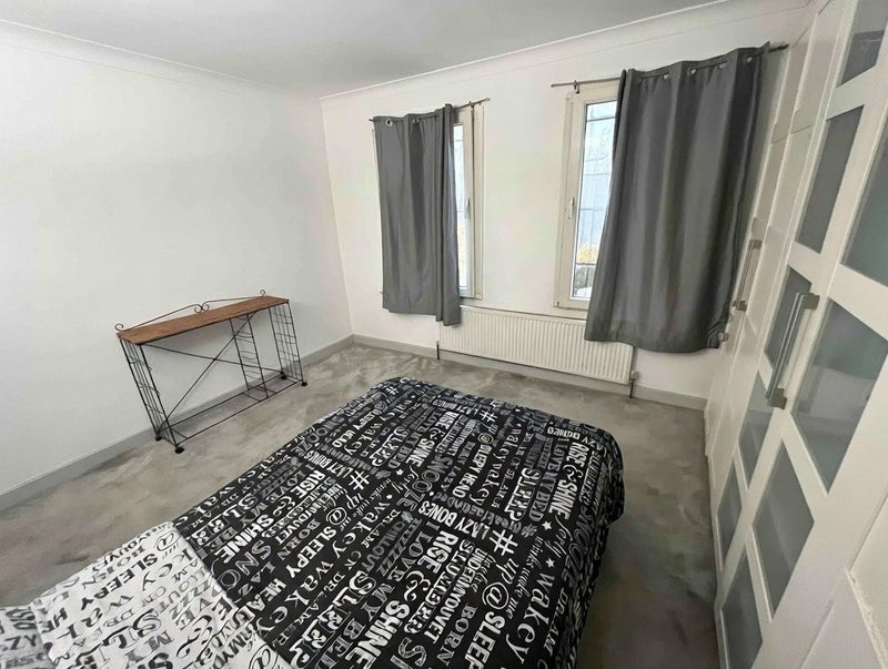 Room Datchet Road in Greater London