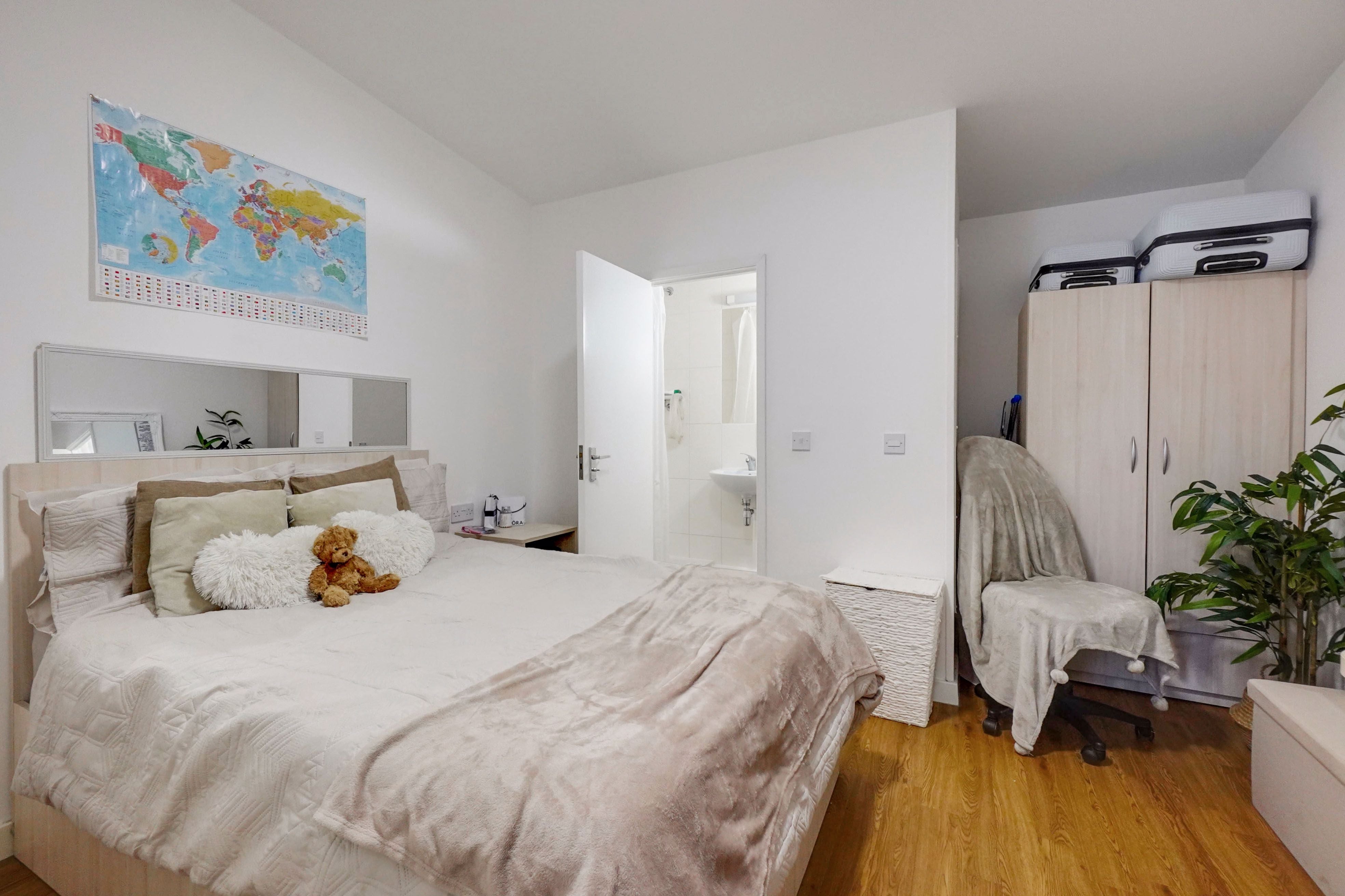 Flat Sturry Road in Canterbury