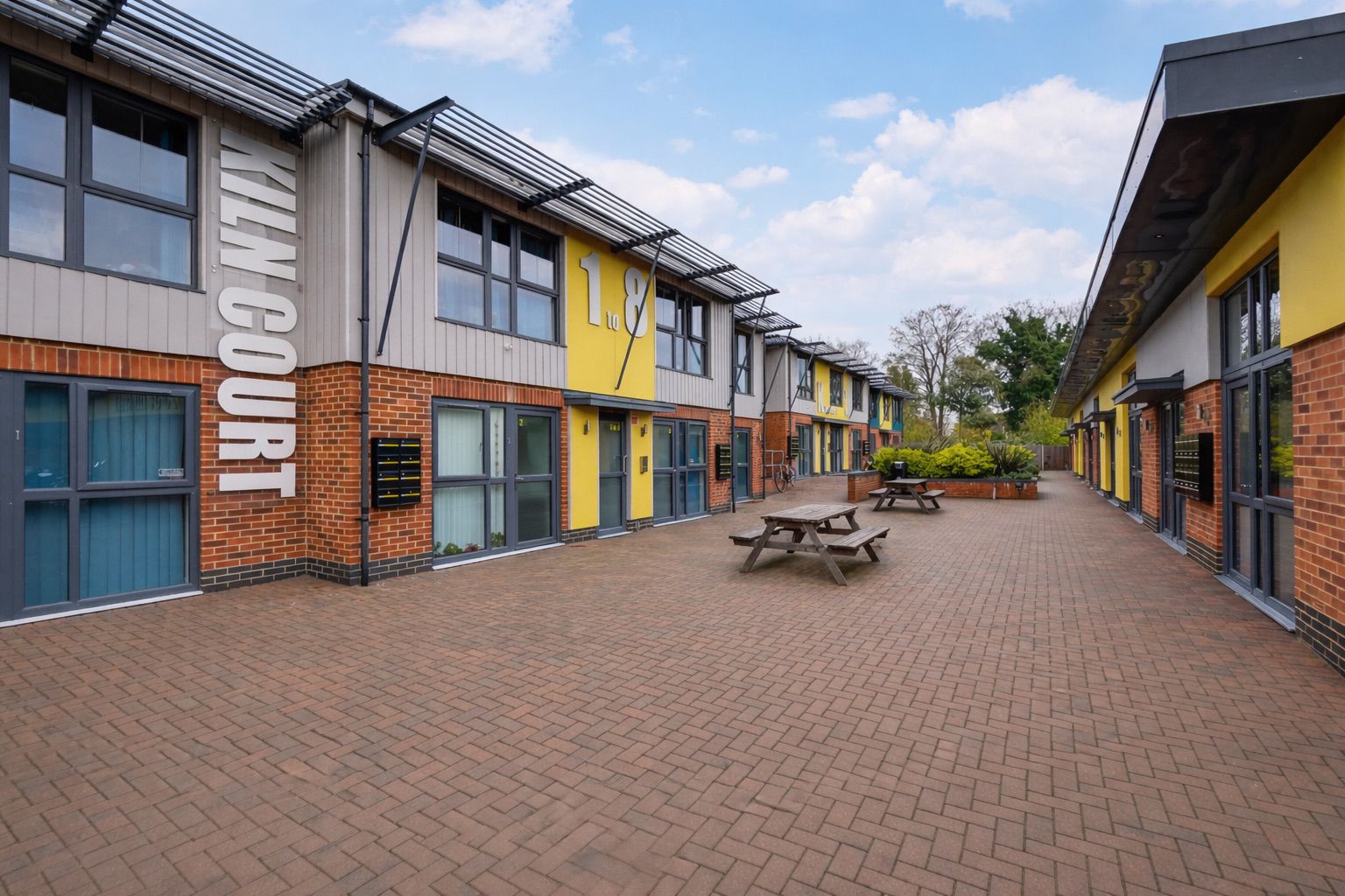 Flat Sturry Road in Canterbury