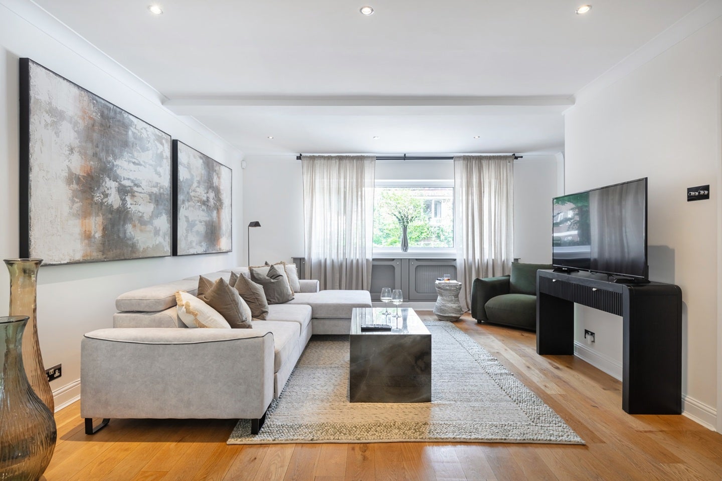 House Logan Place in Greater London