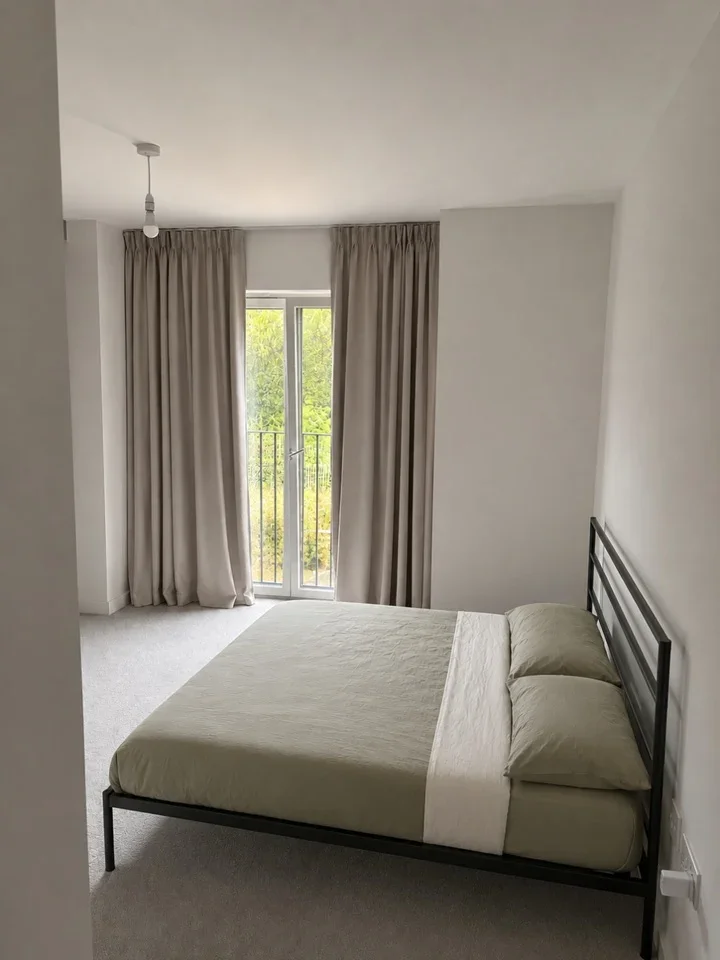 Room Milestone Road in Harlow