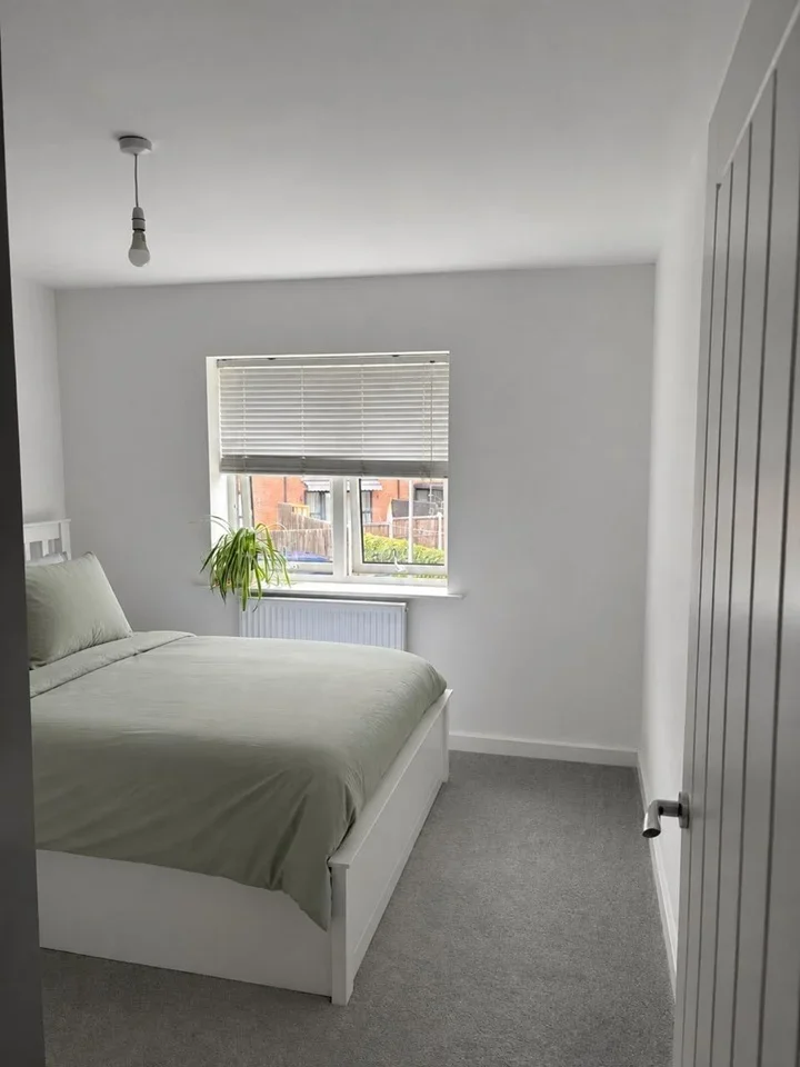 Room Milestone Road in Harlow