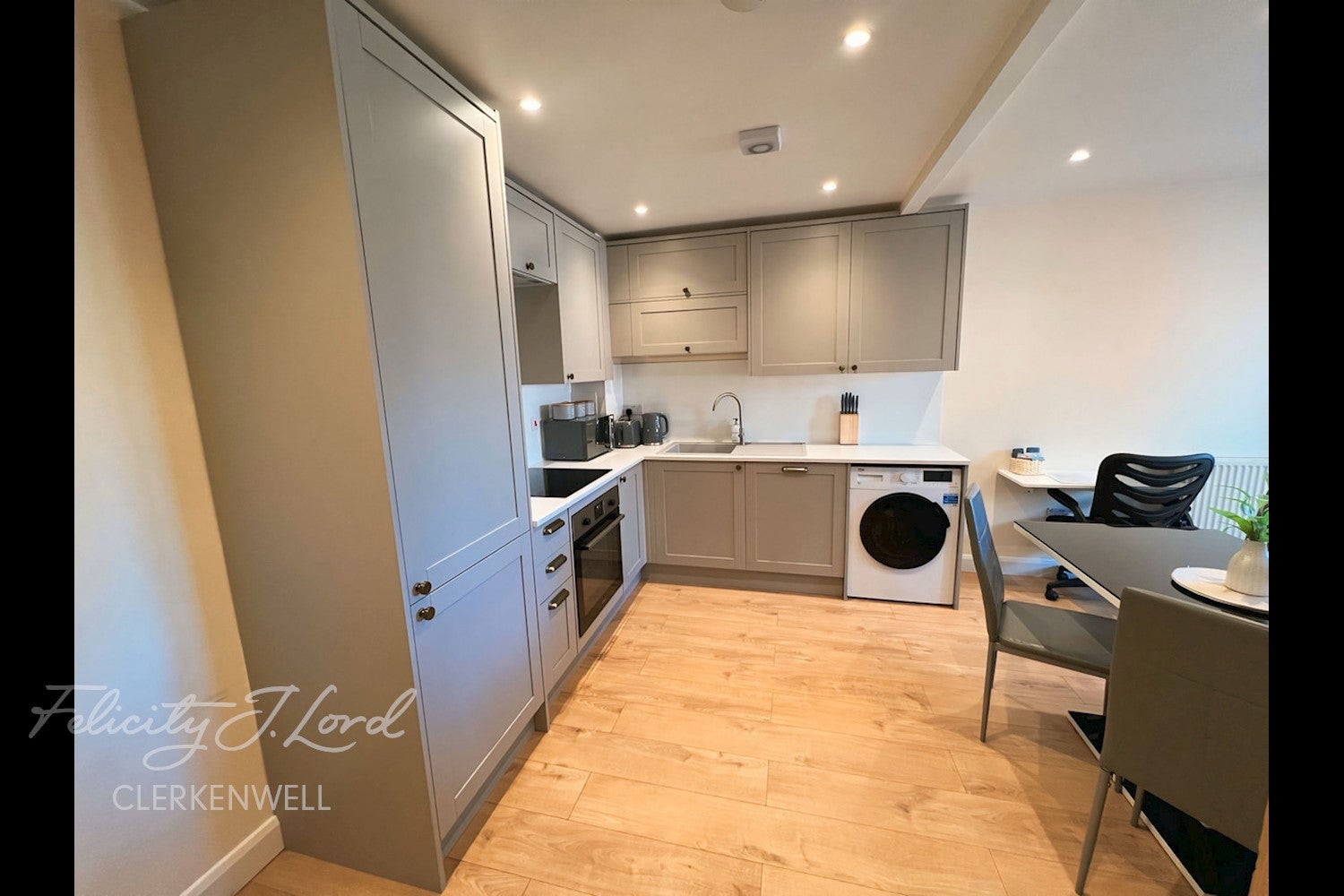 Flat Seward Street in Greater London
