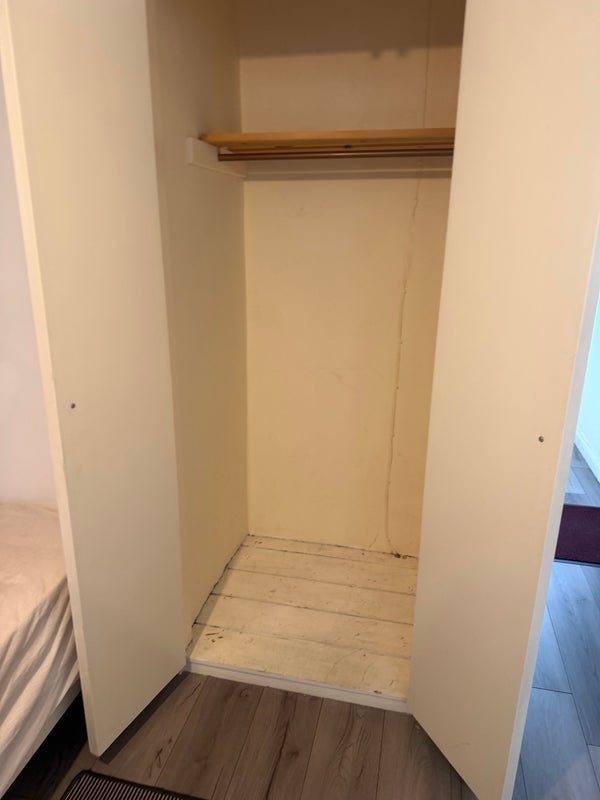 Room The Link in Crawley