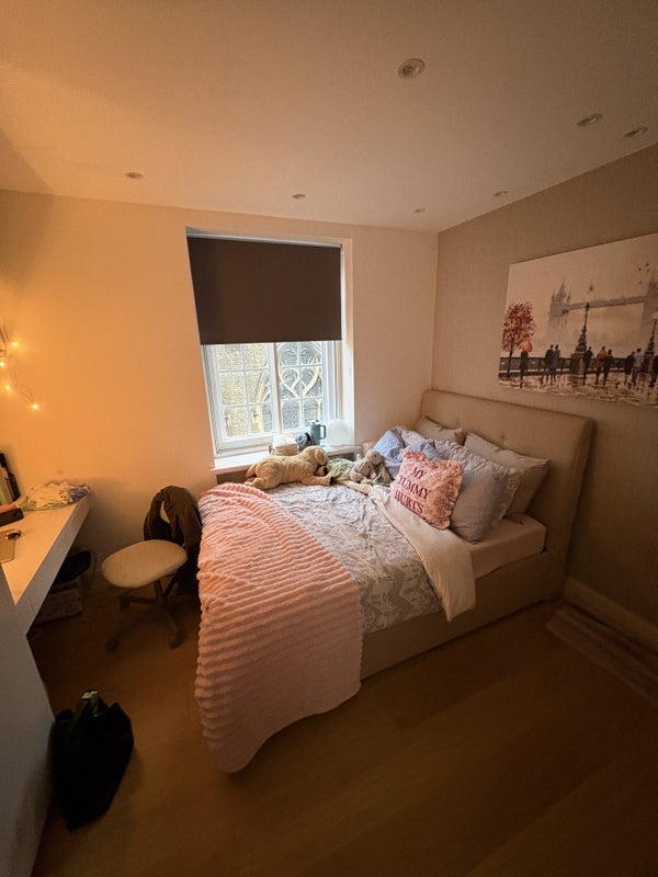 Room Seymour Street in City of Westminster