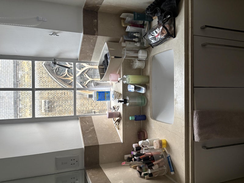 Room Seymour Street in City of Westminster