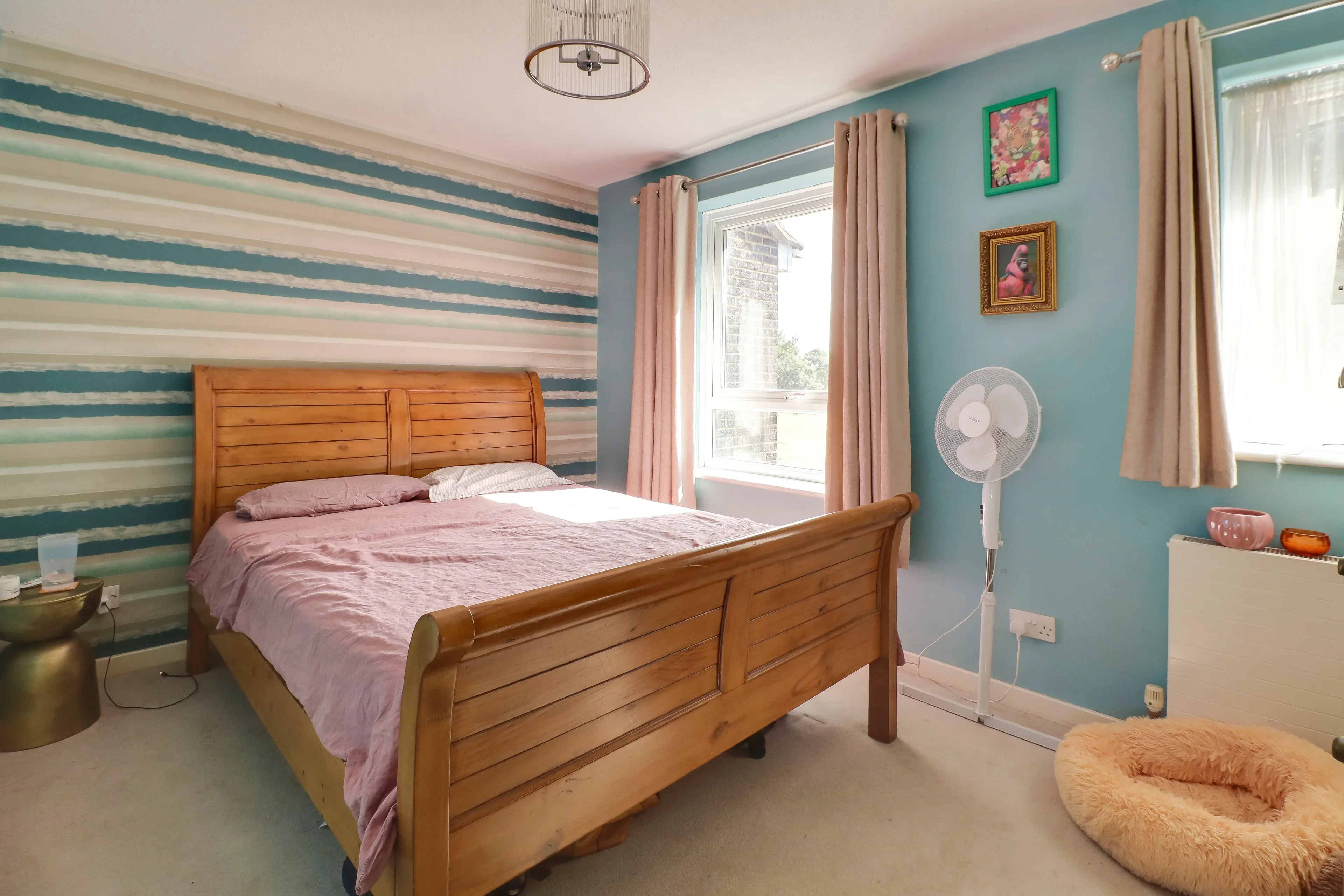 House Arnhem Close in Huntingdonshire
