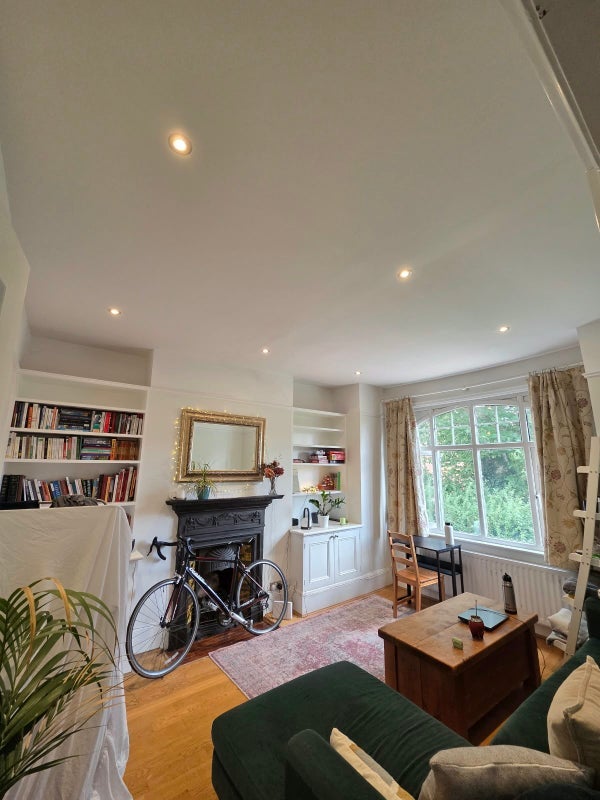 Room Bedford Hill in Greater London