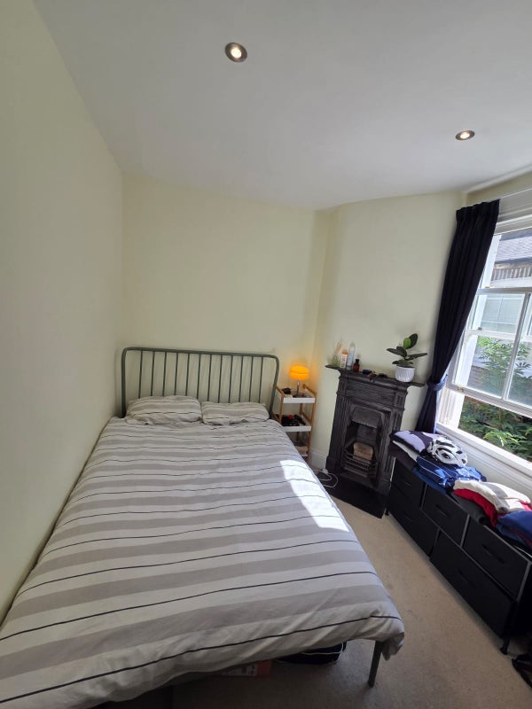 Room Bedford Hill in Greater London