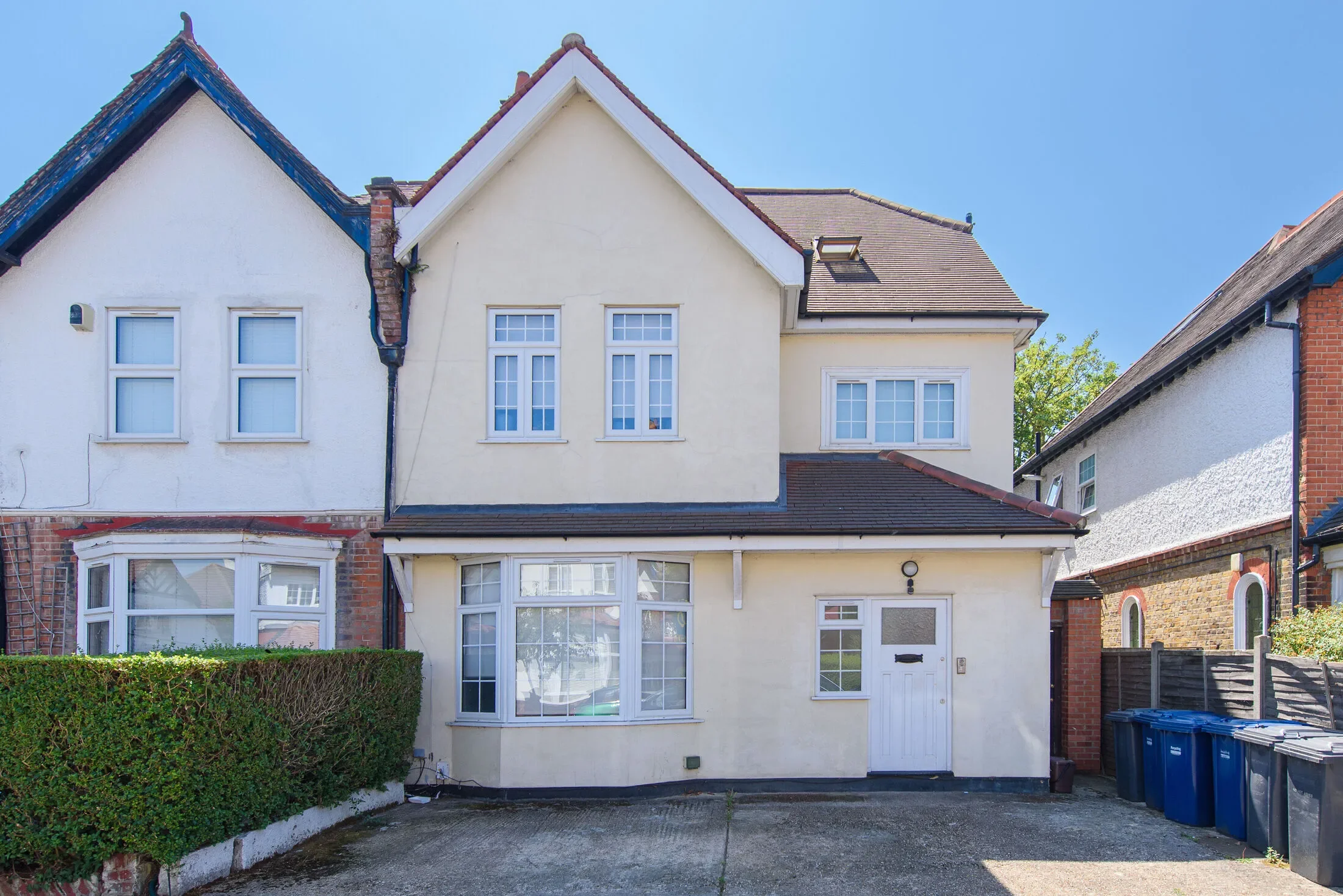 Flat St John's Road in Greater London