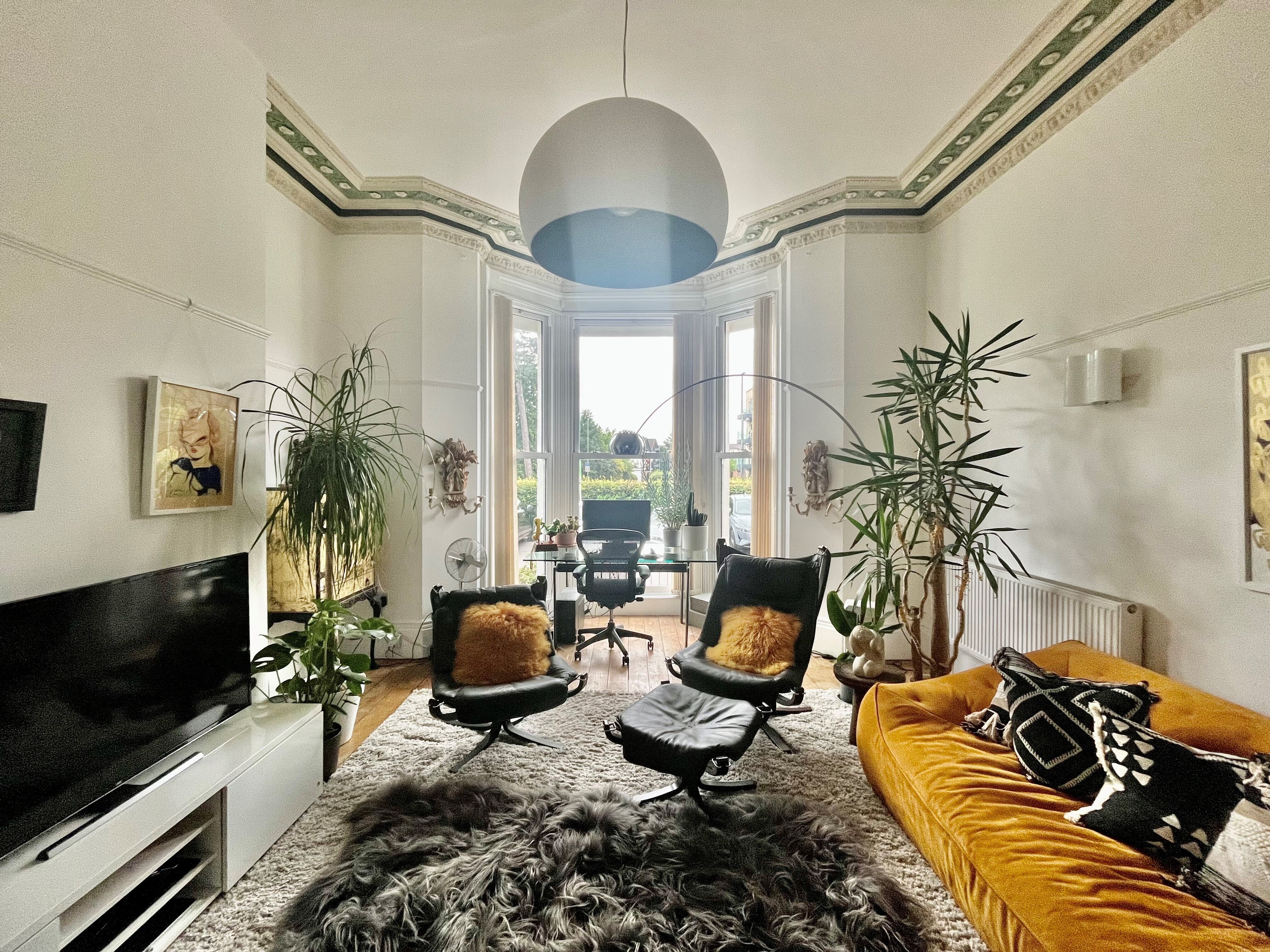 Flat Lansdown Road in Cheltenham