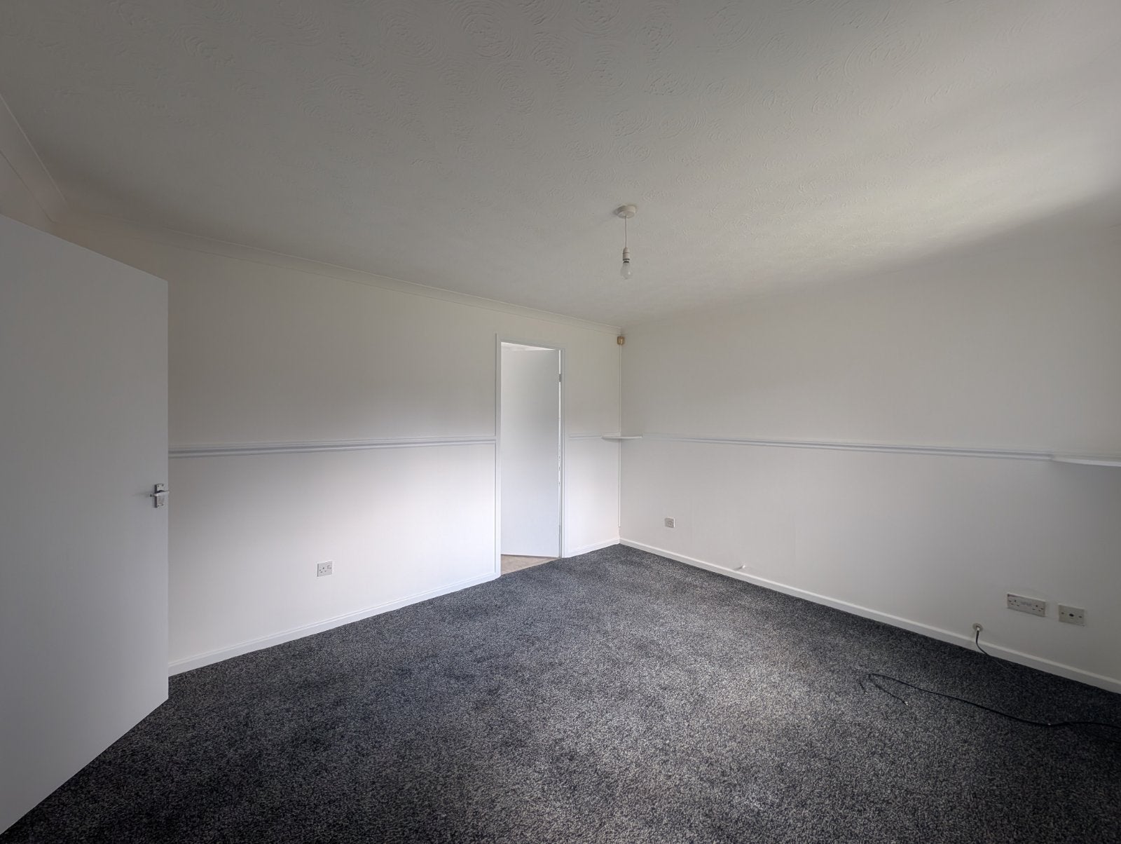 Flat Eaton Square in Leeds